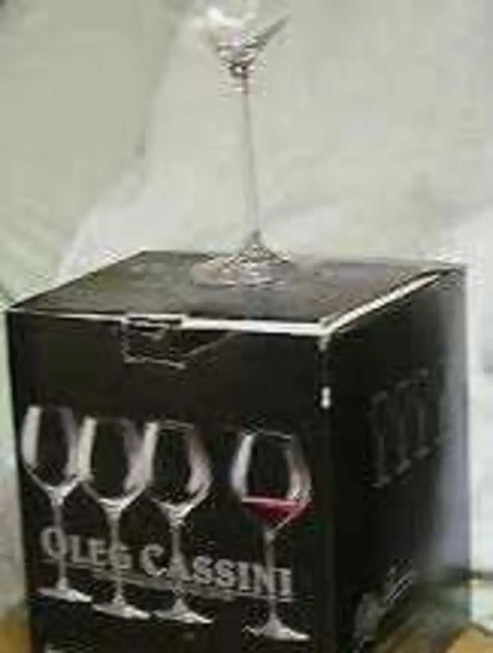 NEW IN BOX OLEG CASSINI FINE CRYSTAL PINOT NOIR 23 OZ GLASSES, SET OF 4